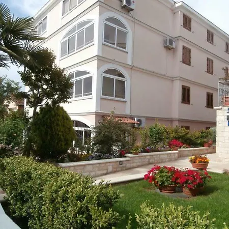 Miki Apartment Porec Exterior photo